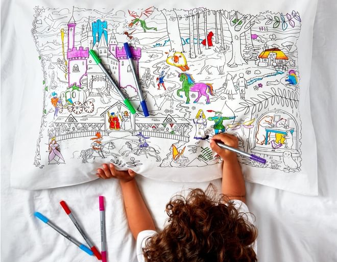 Colour your top own pillowcase