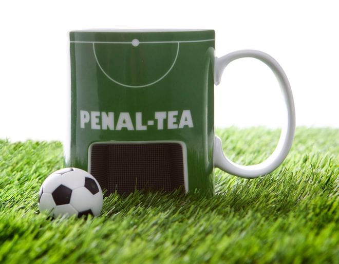 Penal-Tea Mug & Ball Set