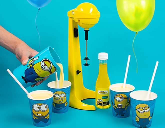 Minions Milkshake Maker Totally Bananas!