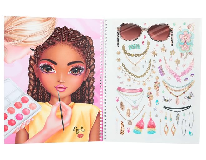 Top Model Colouring Book