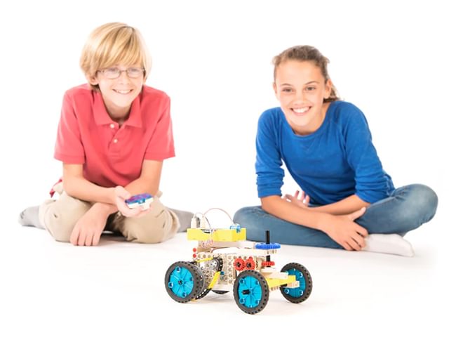 Thames and Kosmos RC Machines