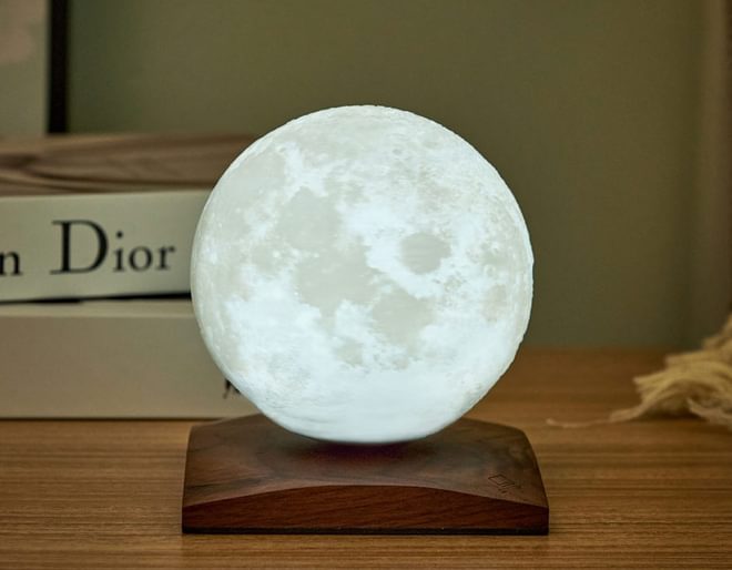 Luna Lamp