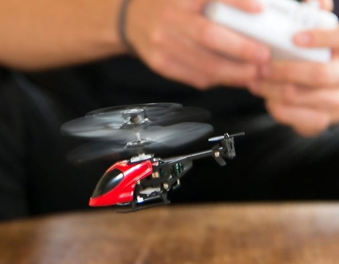 World's Smallest RC Helicopter