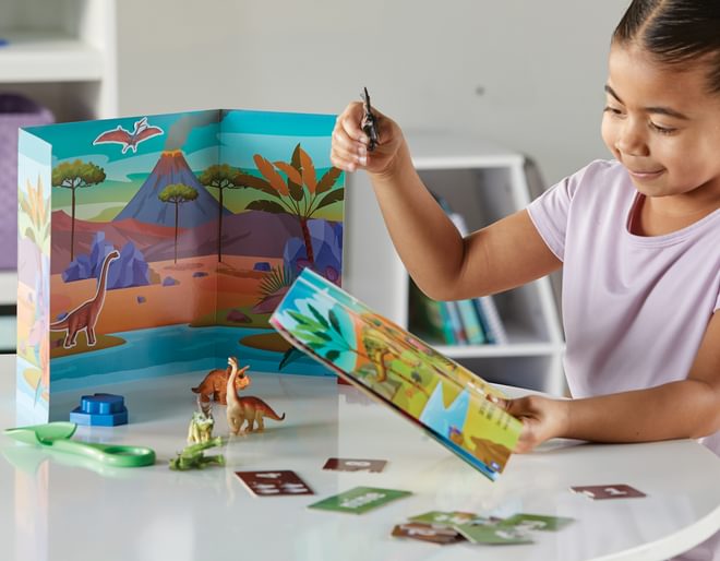 Dinosaur Activity Set