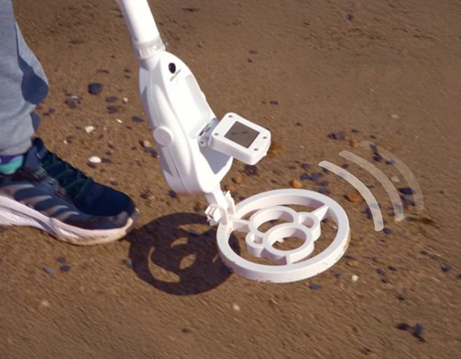 Metal Detector - Discover Buried Treasure