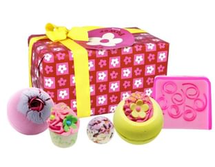 Flower Power Luxury Bath Set