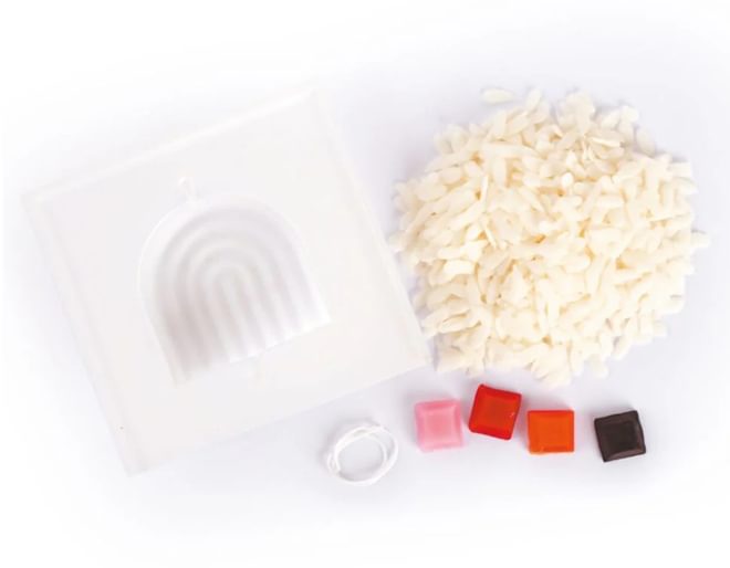 Rainbow Terrazzo Candle Kit Contents