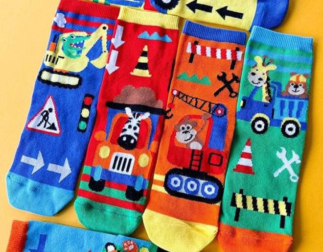 Digger odd socks