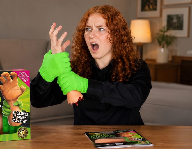 Marvin's Magic Living Hand Trick